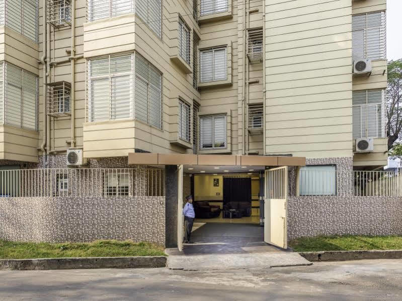 Oyo 16703 Hotel The Platinum 콜카타 외부 사진